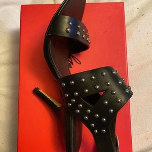 Brand new Isa Japia shoes size 40/10 for sale